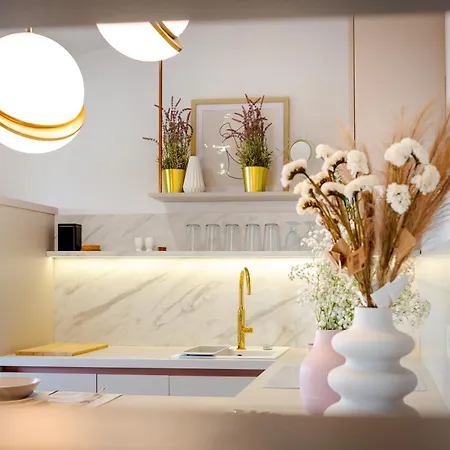 Danica Luxury Seaside Апартаменты *