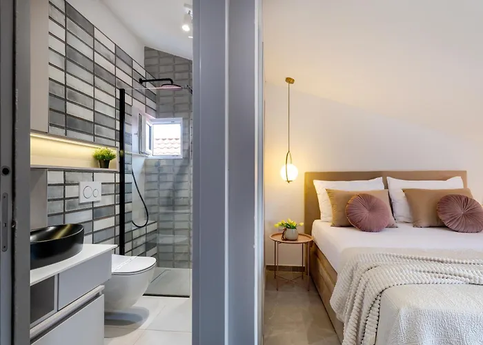 Danica Luxury Seaside * שיבניק