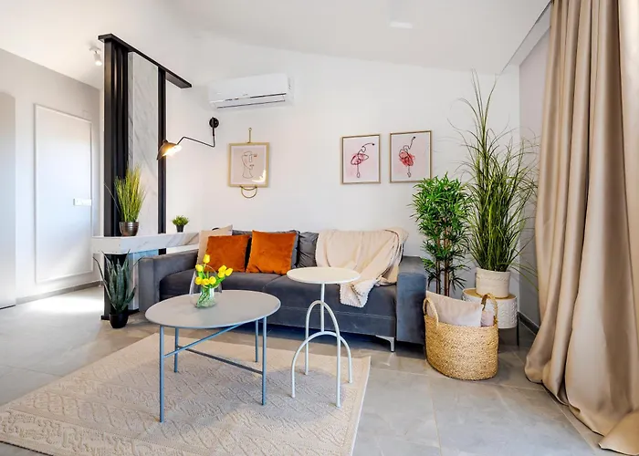 Danica Luxury Seaside Appartement *